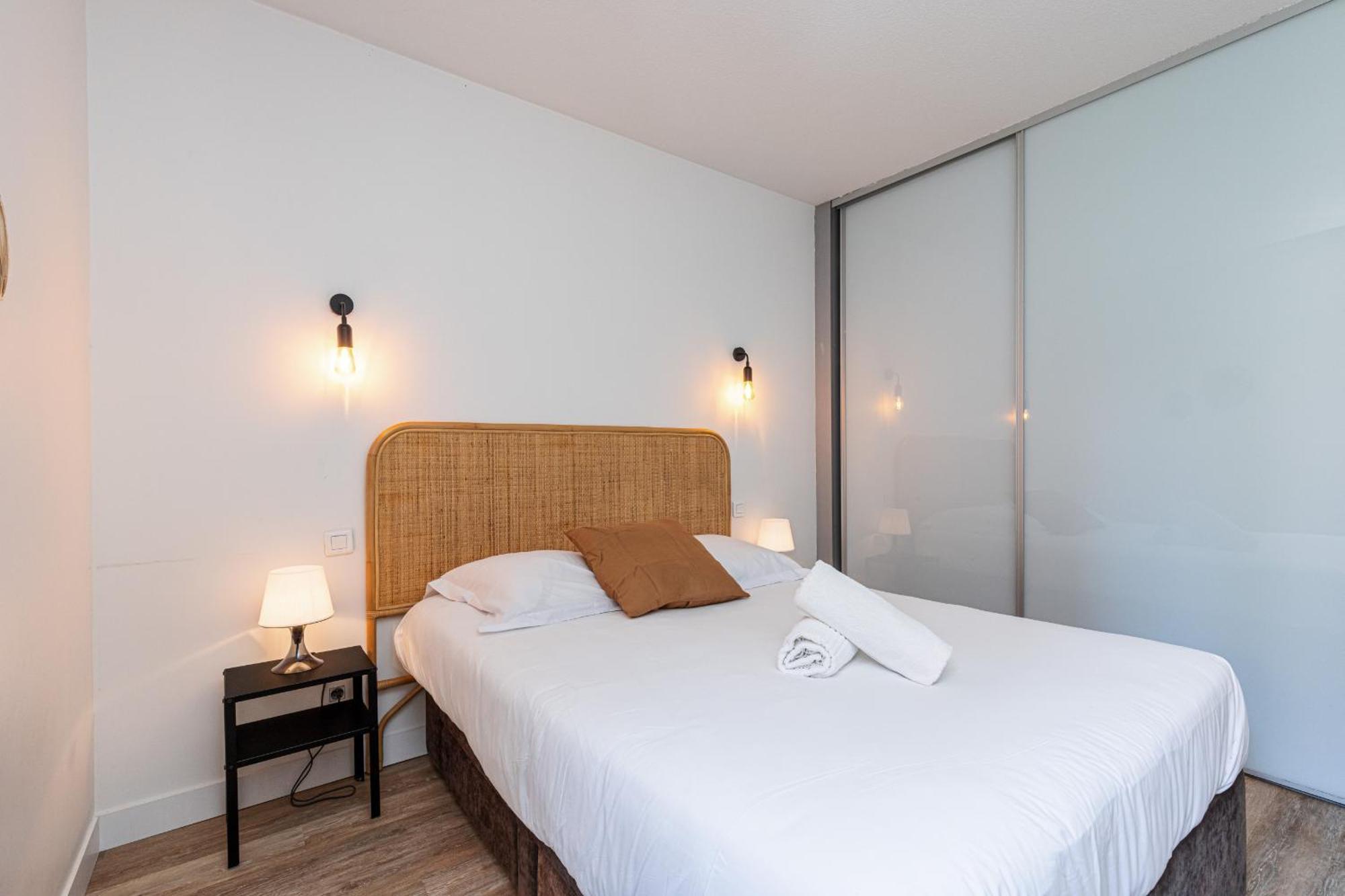 Апартаменты 2 Bdrs & Parking In The Old Town ! Ницца Экстерьер фото