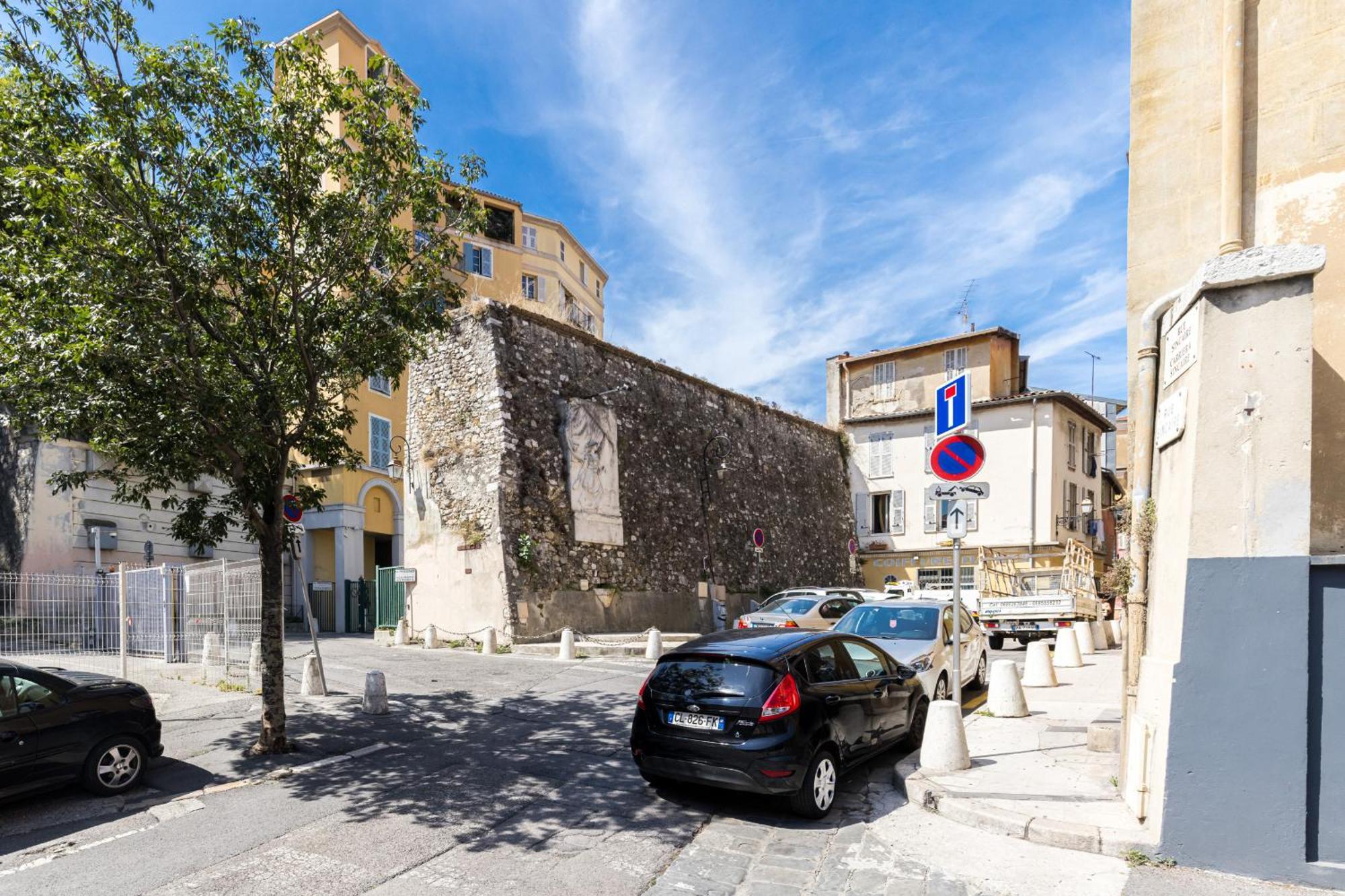 Апартаменты 2 Bdrs & Parking In The Old Town ! Ницца Экстерьер фото